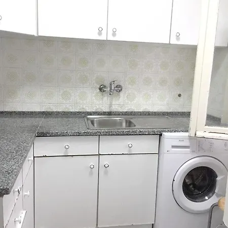 With 2 Bedrooms In Armacao De Pera With Balcony And Wifi *