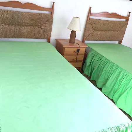 شقة With 2 Bedrooms In Armacao De Pera With Balcony And Wifi سيلفيس